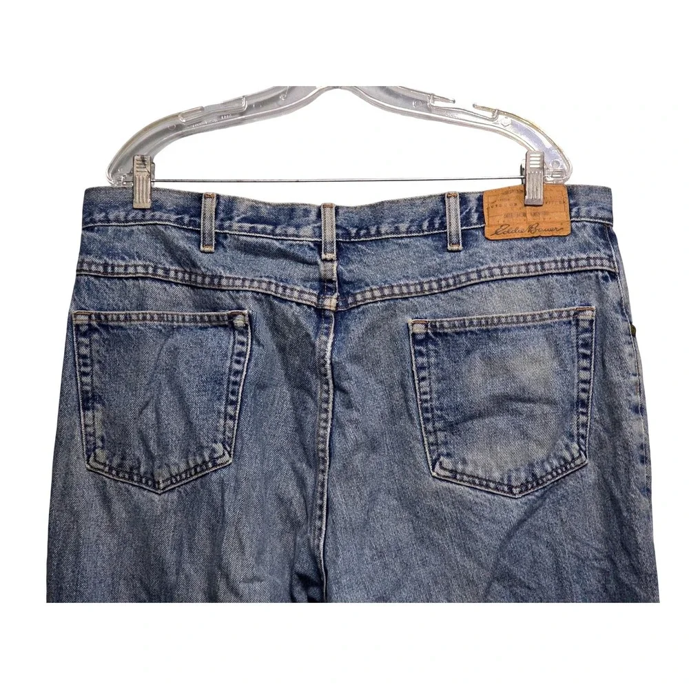 Eddie Bauer Mens Relaxed Fit Straight Leg Jeans Medium Wash Blue Cotton 40x30
